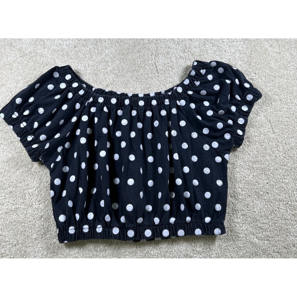 Great Directions M‎ Black W/ Polkadots Off The Shoulder Cropped Short Sleeve Top